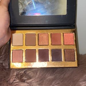crown pro eyeshadow palette, used